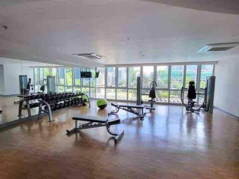 Uptown Parksuites Taguig Kültér fotó