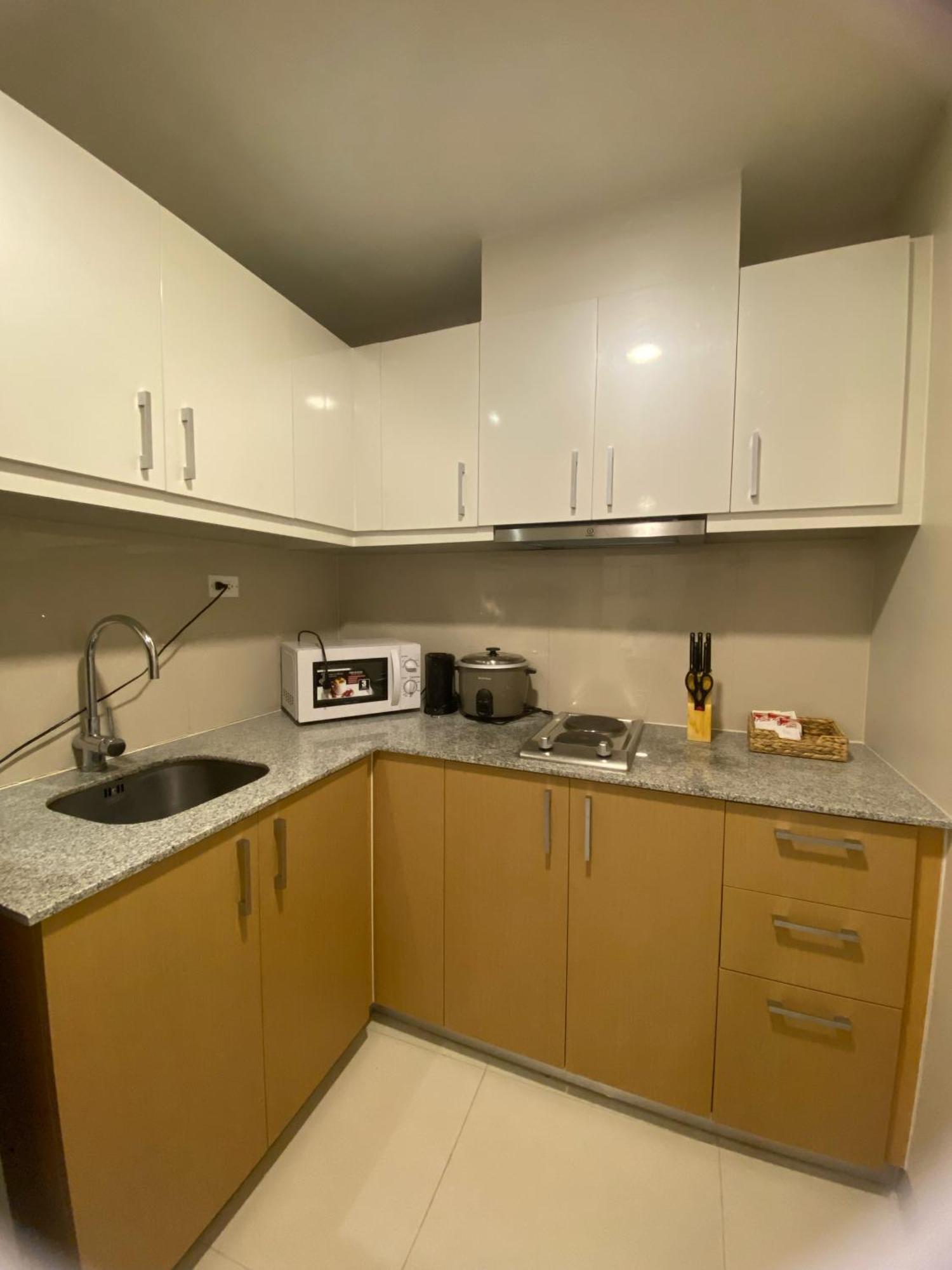 Uptown Parksuites Taguig Kültér fotó